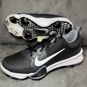 NWT Nike Force Zoom Trout 9 Pro Black and White Men’s Baseball Cleats Sz 10